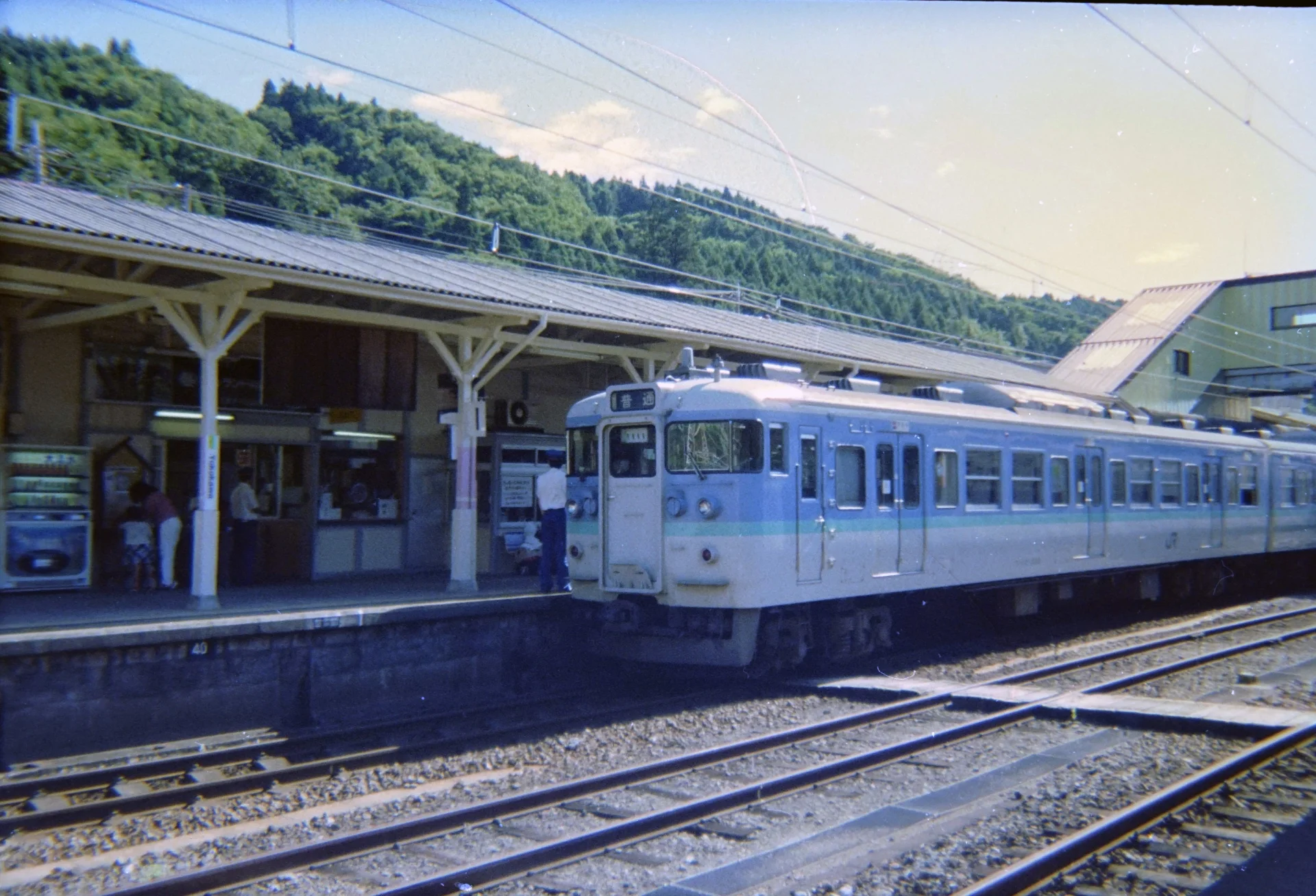 横川駅 新長野色115系