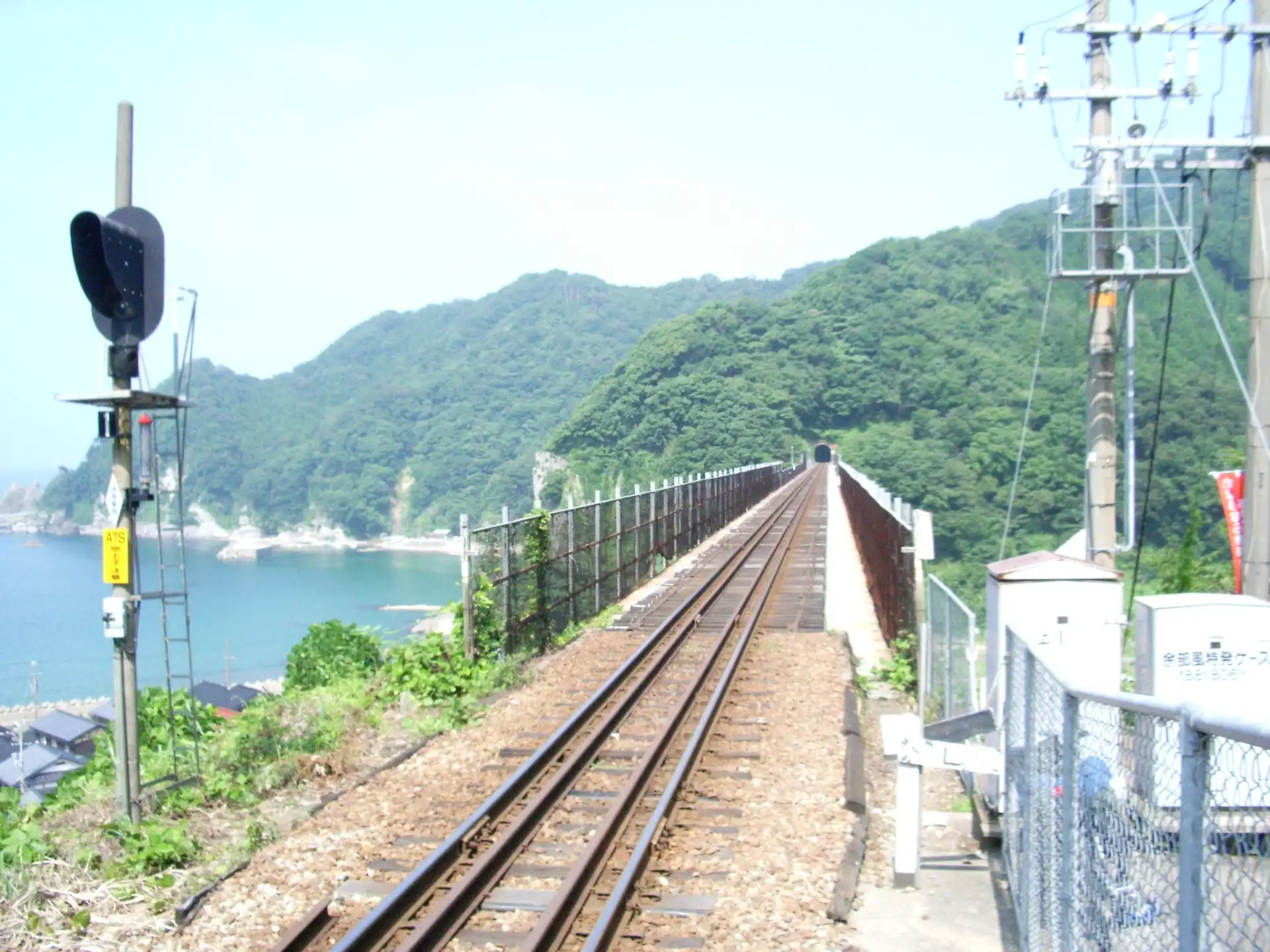 餘部駅ホームから余部鉄橋