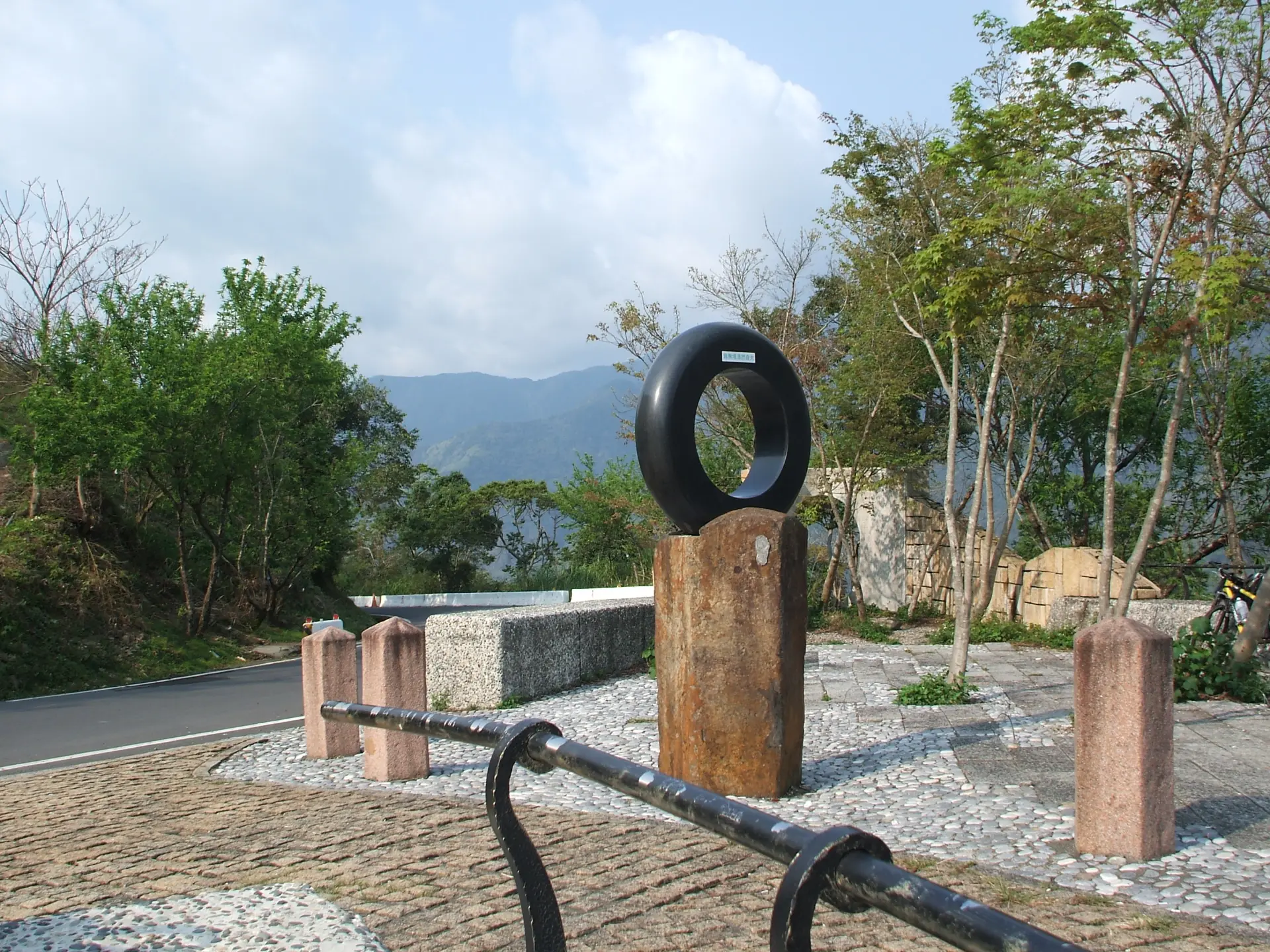 途中にあった彫刻