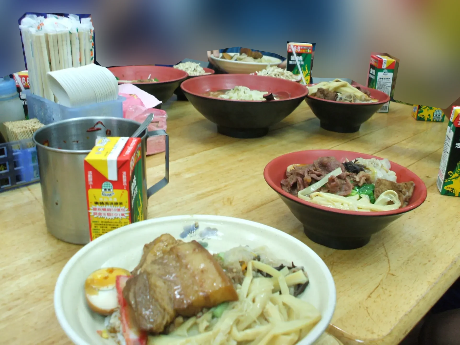 花蓮での食事風景