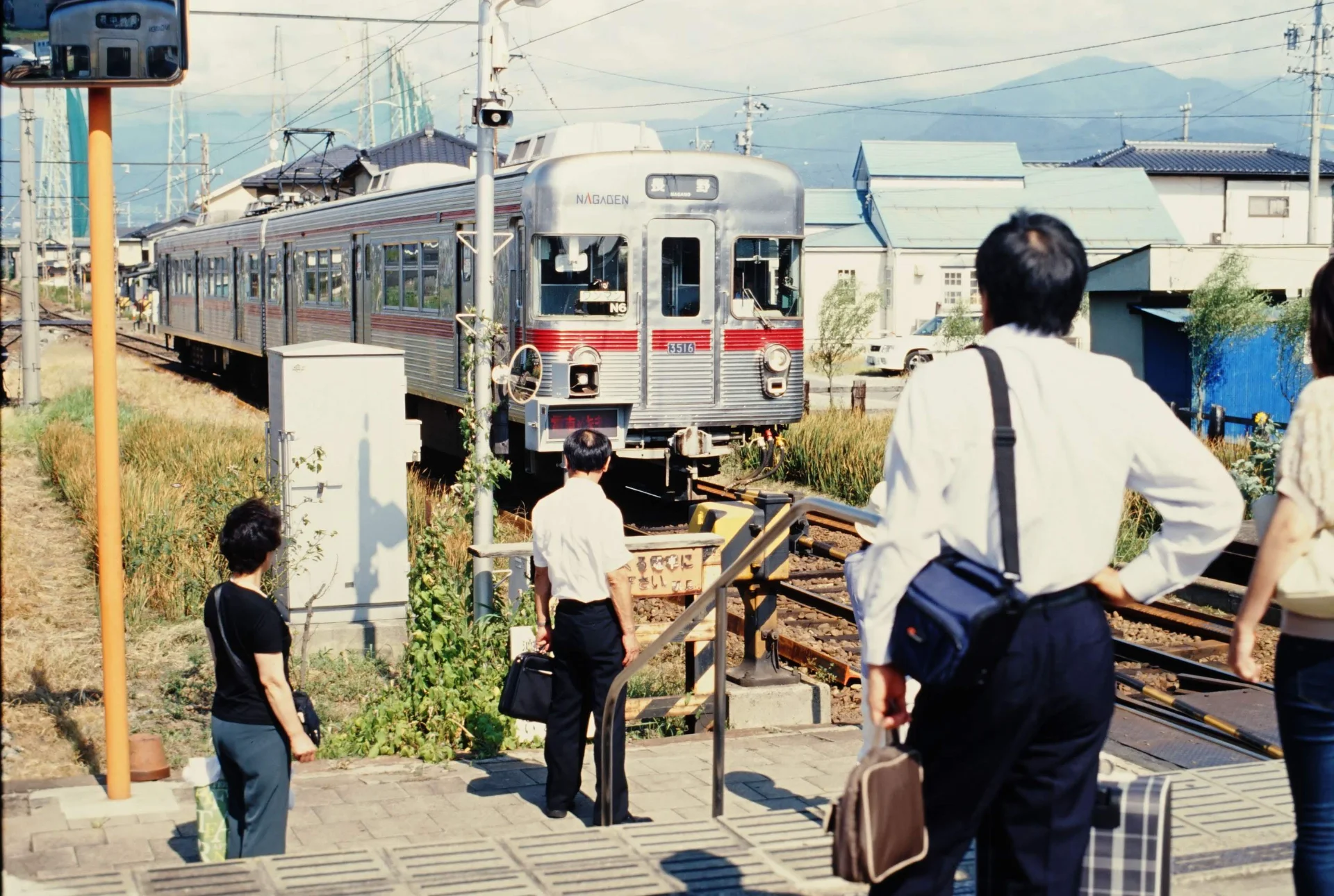 長野電鉄3500系3516号 長野電鉄柳原駅（2007年）