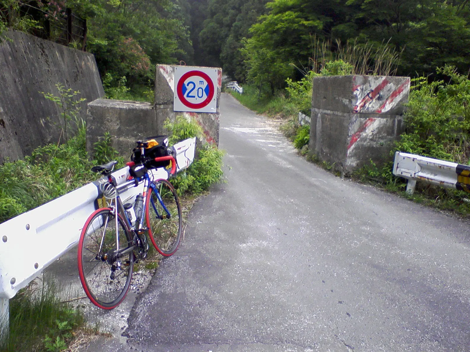 石榑峠の三重側ゲート