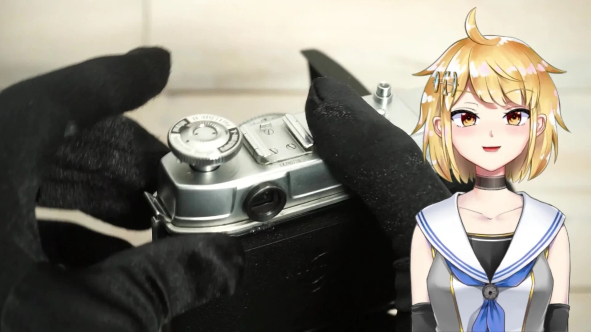 巻き戻しノブで巻き戻し