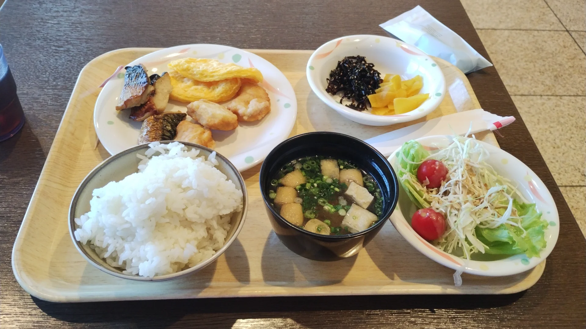 ビジネスホテル コスモインの朝食