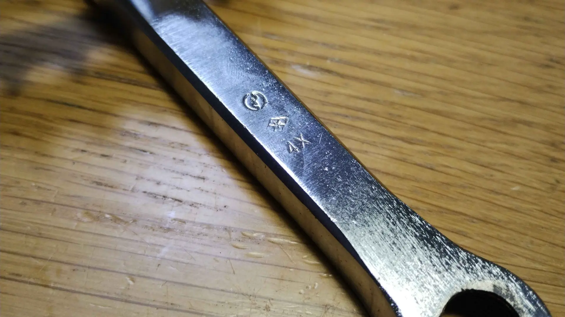 クランク裏の刻印