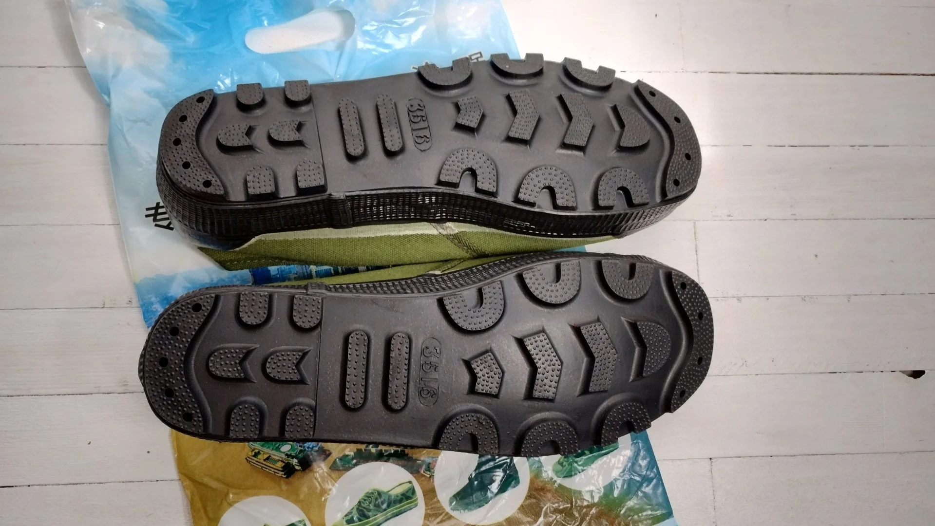 強化ソールローカット解放鞋（解放靴）外観