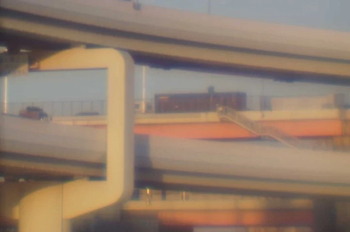 ミラーレスカメラをあてがって撮った写真