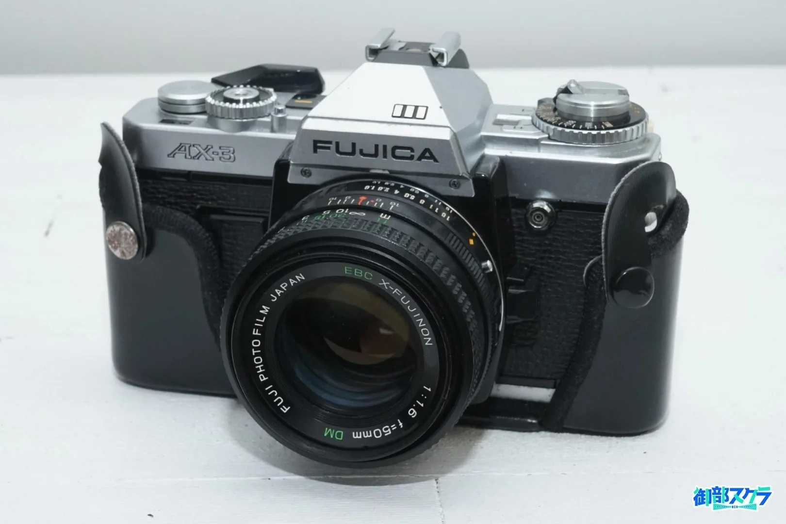 FUJICA AX-3のケース