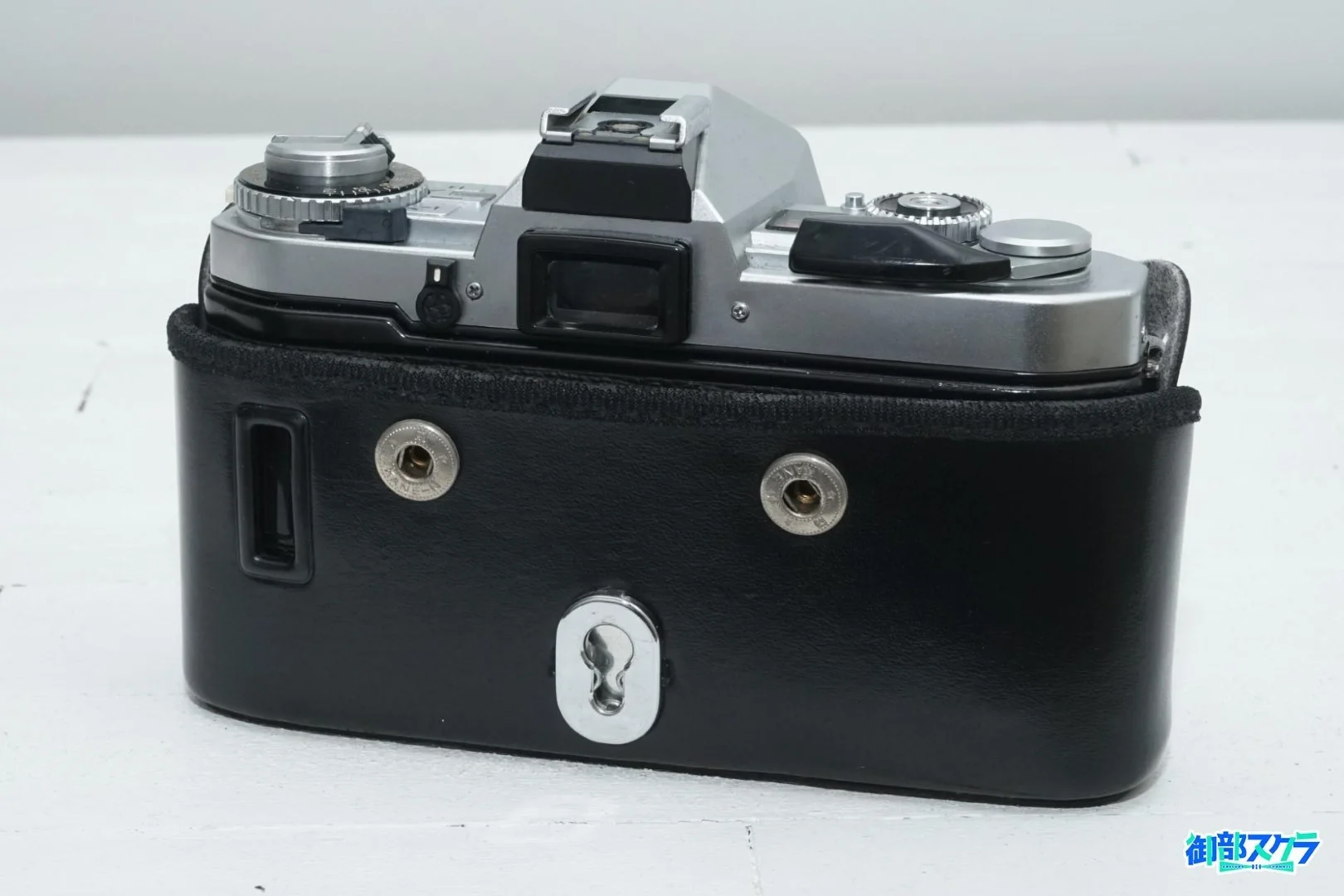 FUJICA AX-3のケース