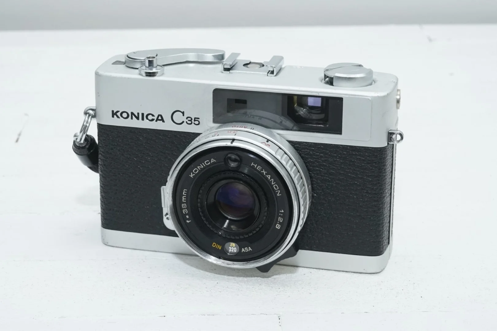 KONICA C35