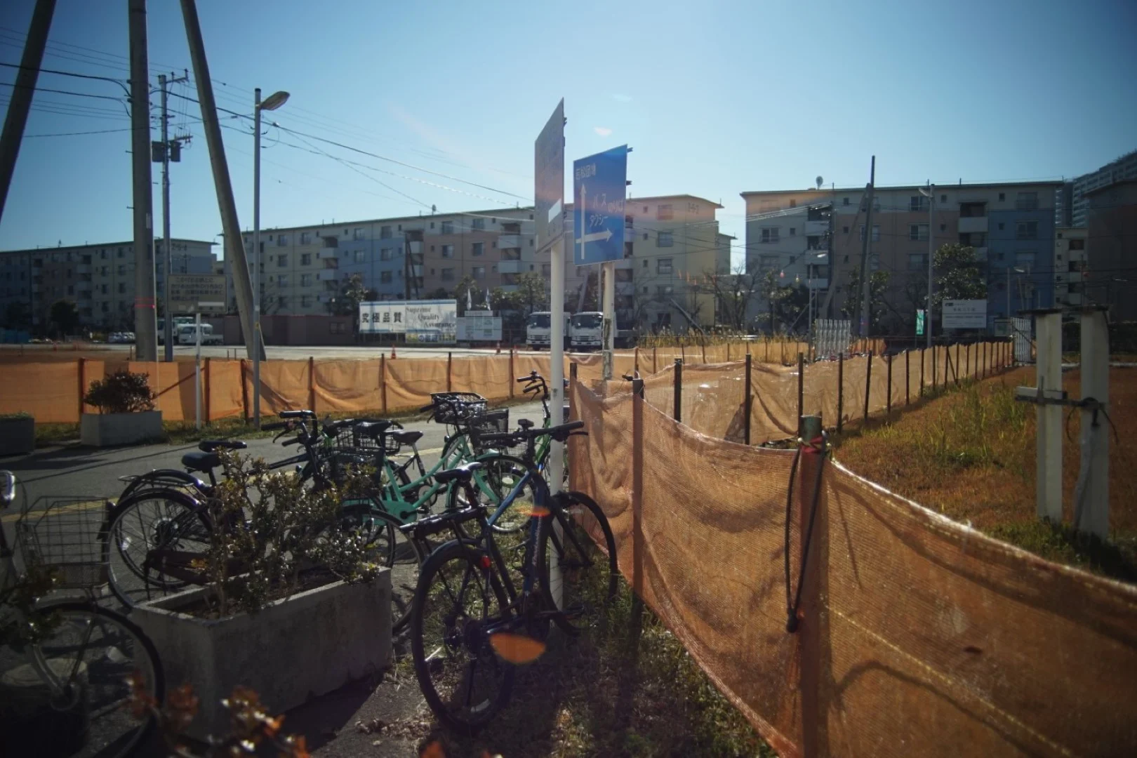 逆光（広角端）開放